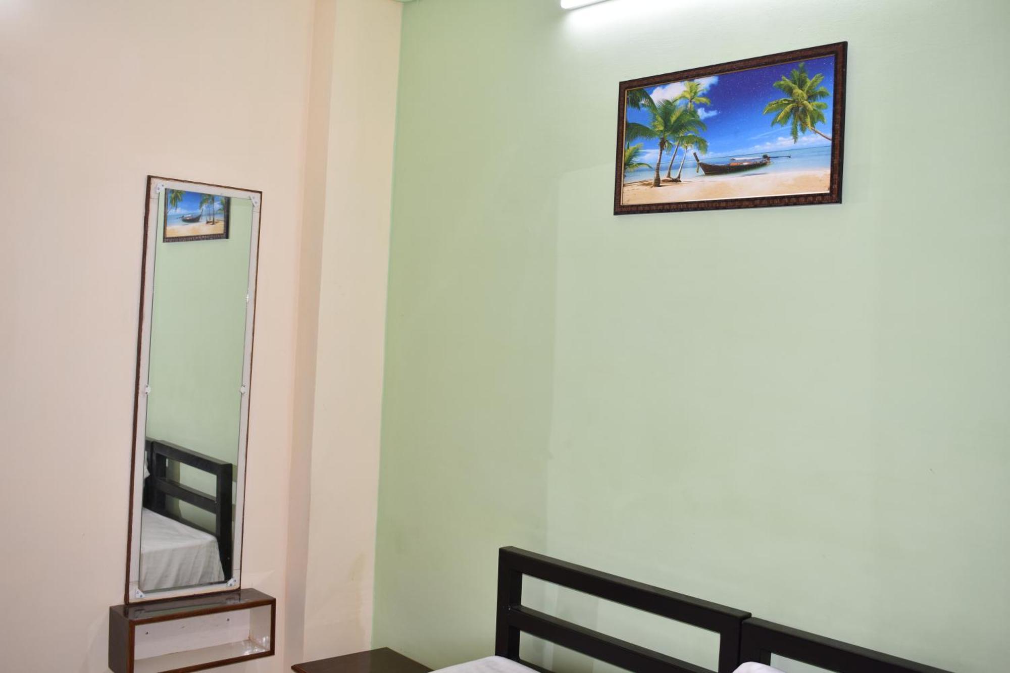 טירופאטי Sannidhi Service Apartments מראה חיצוני תמונה
