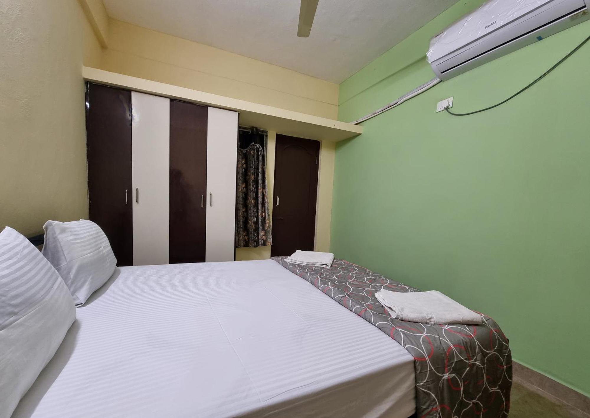 טירופאטי Sannidhi Service Apartments מראה חיצוני תמונה
