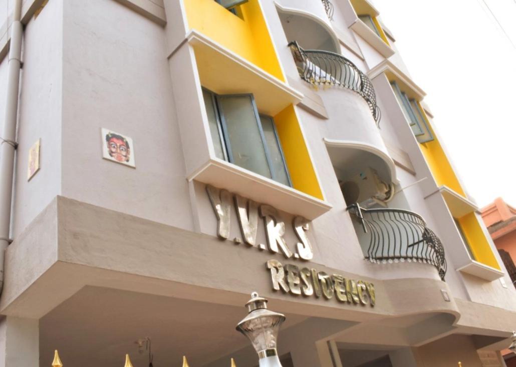 טירופאטי Sannidhi Service Apartments מראה חיצוני תמונה