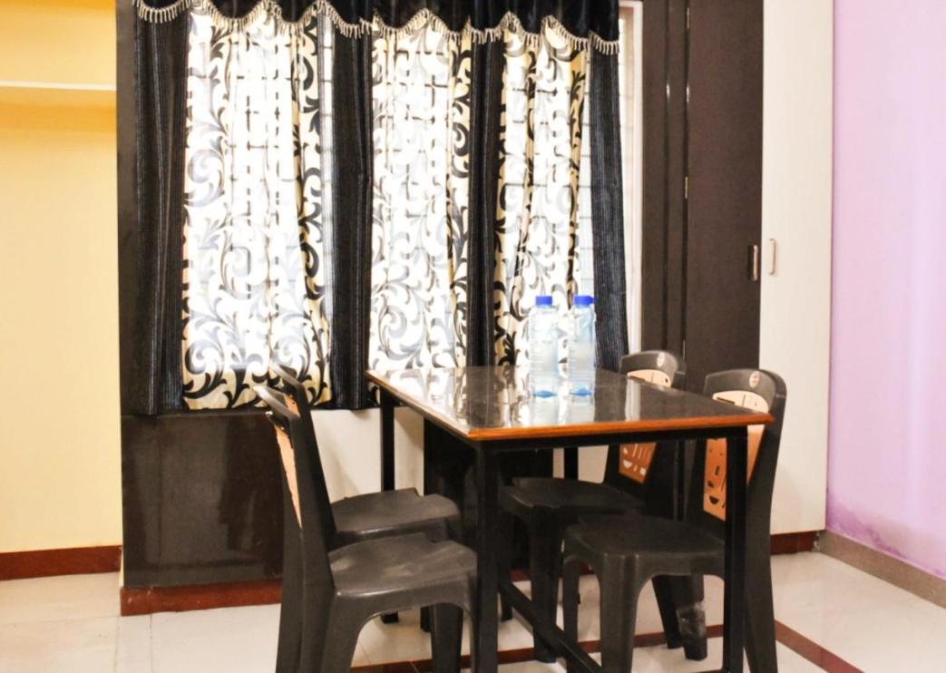 טירופאטי Sannidhi Service Apartments מראה חיצוני תמונה