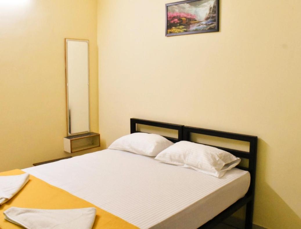 טירופאטי Sannidhi Service Apartments מראה חיצוני תמונה