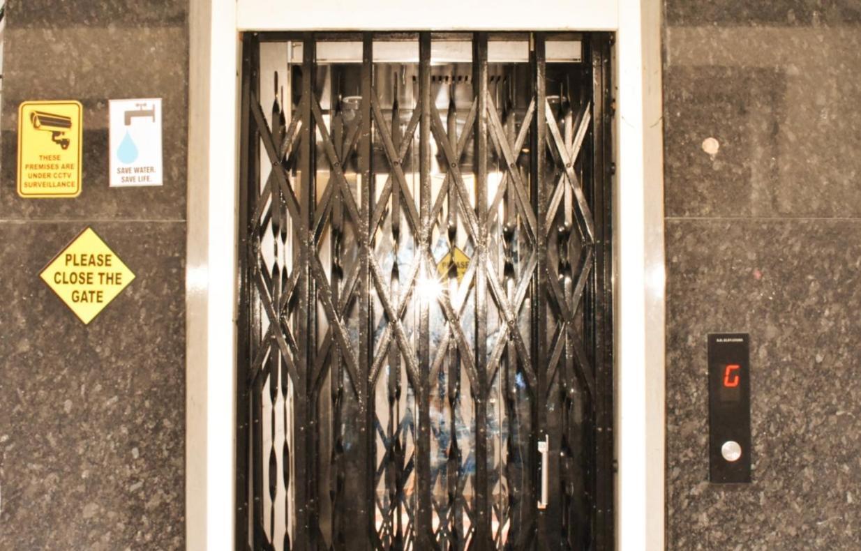 טירופאטי Sannidhi Service Apartments מראה חיצוני תמונה