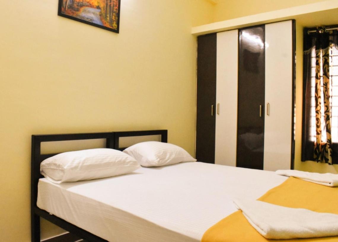 טירופאטי Sannidhi Service Apartments מראה חיצוני תמונה