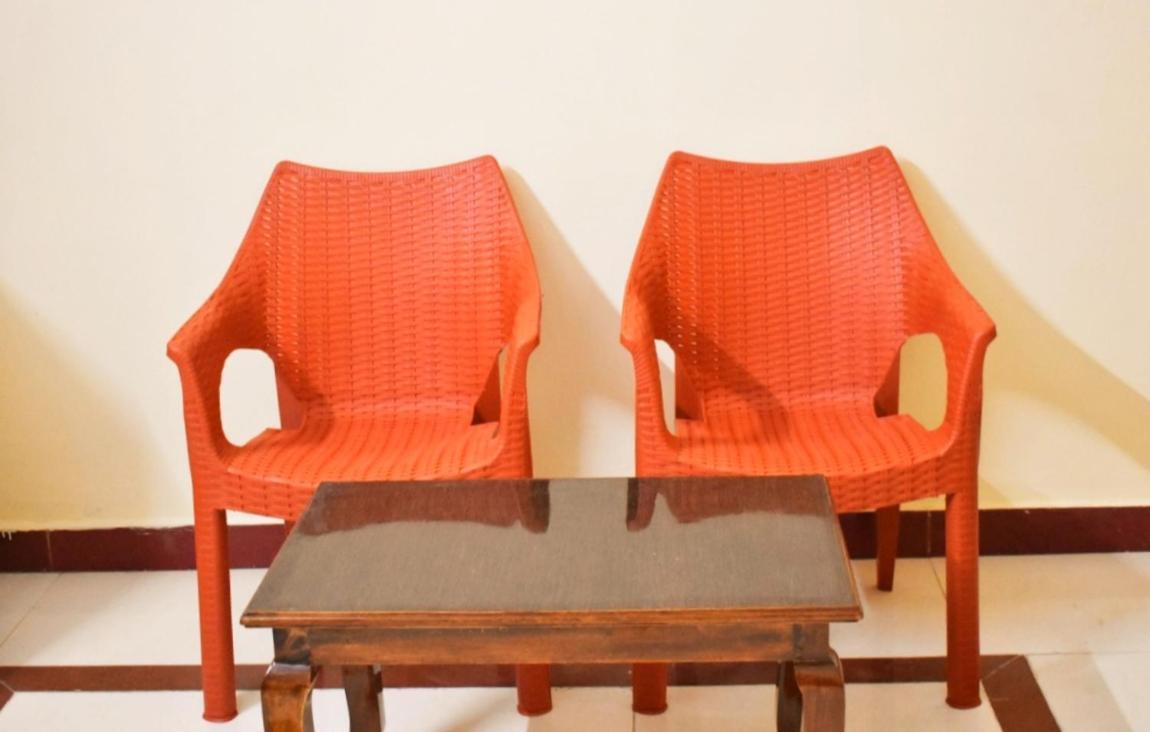 טירופאטי Sannidhi Service Apartments מראה חיצוני תמונה